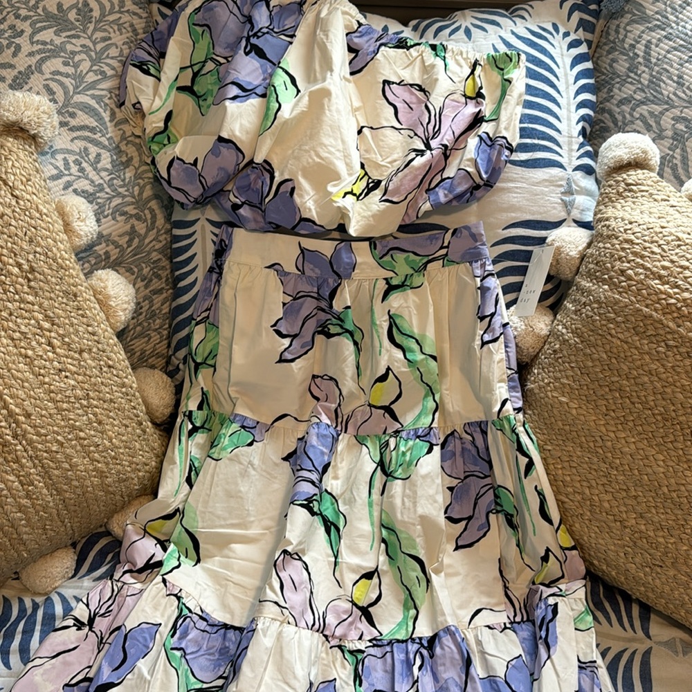 Target Skirt Set - Picture 2 of 3